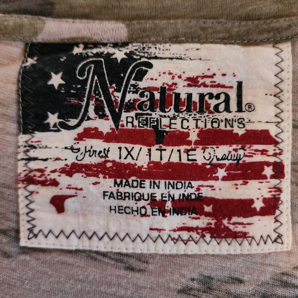 Natural Reflections Camo Patriotic Flag Design Pocket Tee - Picture 2 of 3